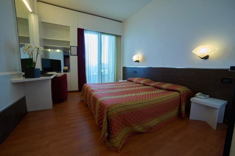 Hotel Concorde Arona Kültér fotó