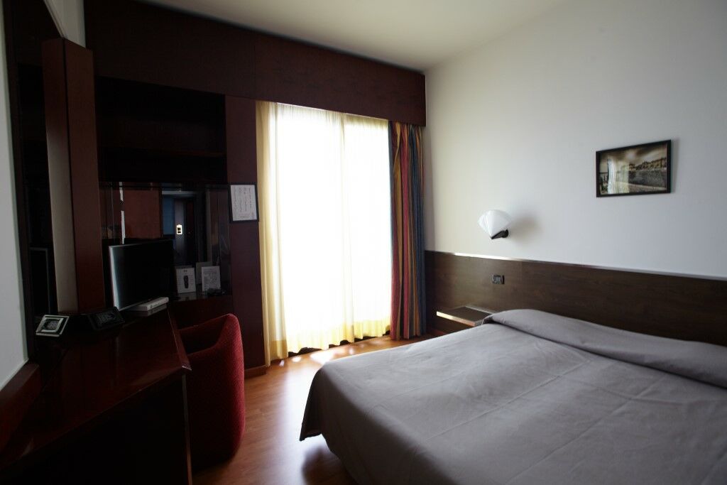 Hotel Concorde Arona Kültér fotó