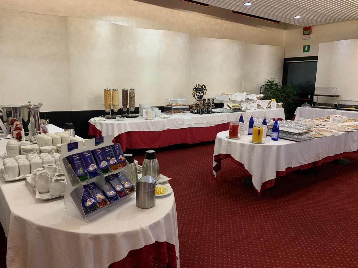 Hotel Concorde Arona Kültér fotó